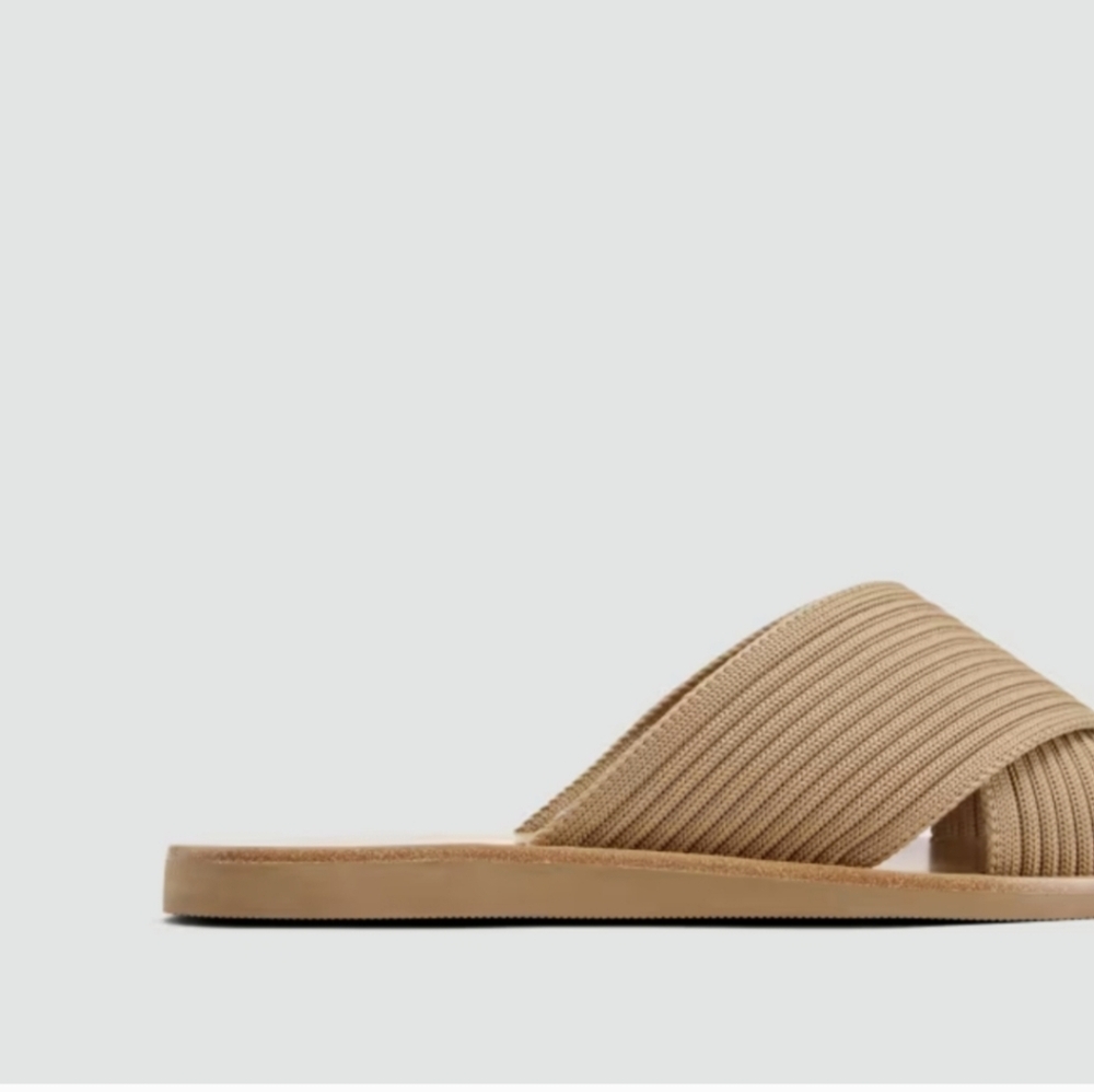 🆕 EVERLANE The Day Crossover Sandal - Picture 7 of 13